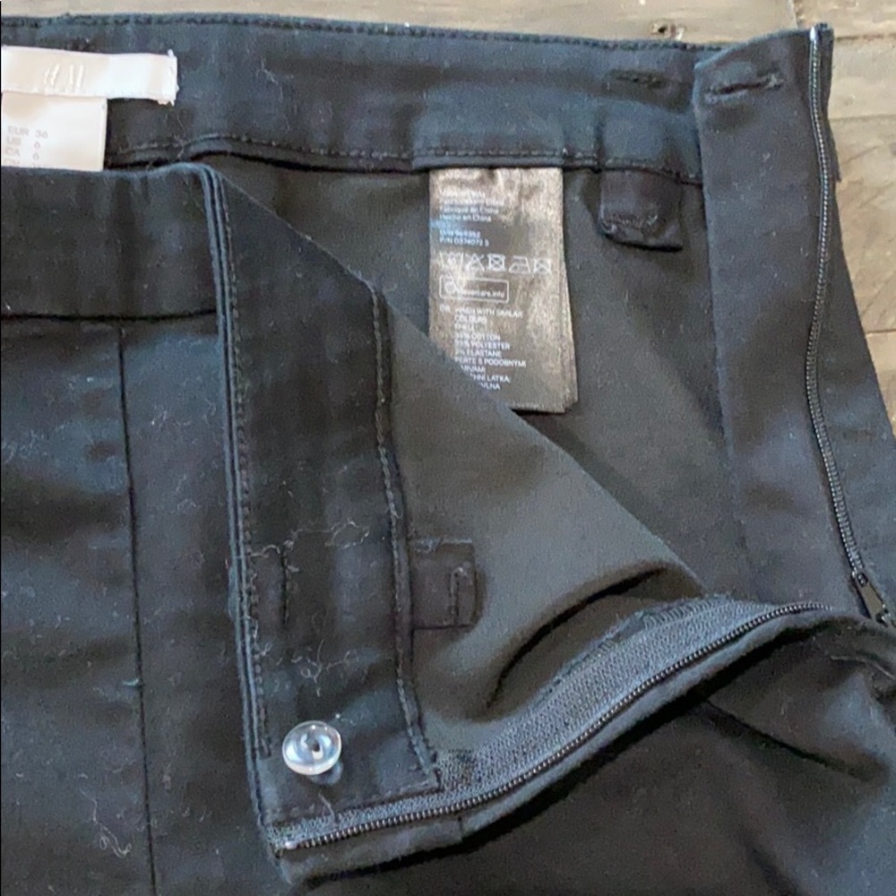 Black skinny slacks - Picture 5 of 6